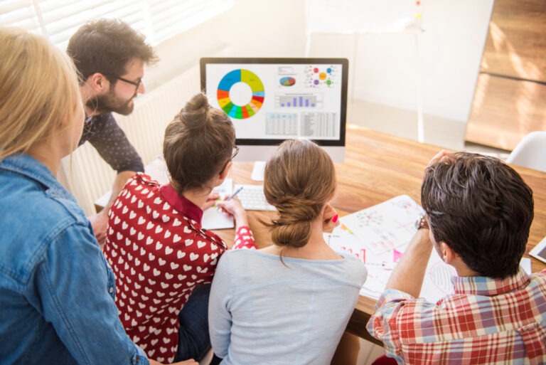 valuar una startup - esquema de métodos DCF y múltiplos